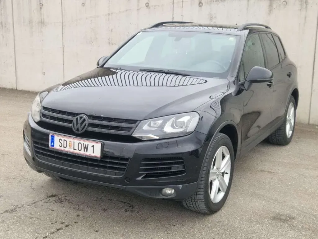 Volkswagen Touareg 2013 photo 2