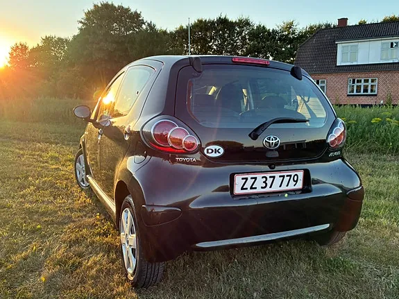 Toyota Aygo 2009 photo 4