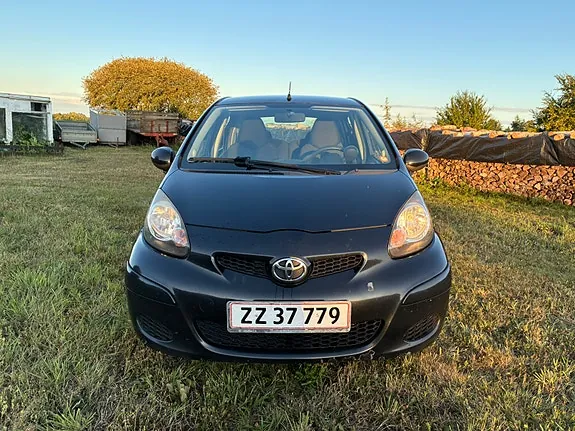 Toyota Aygo 2009 photo 2