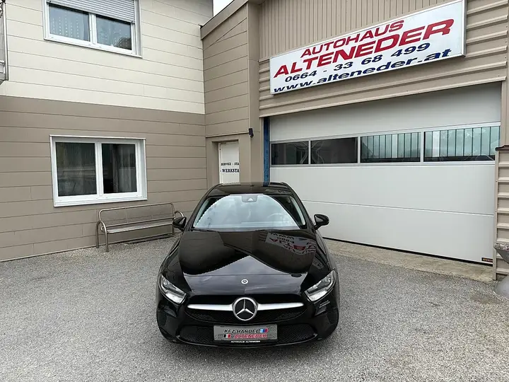 Mercedes-Benz A-Class 2019 photo 2