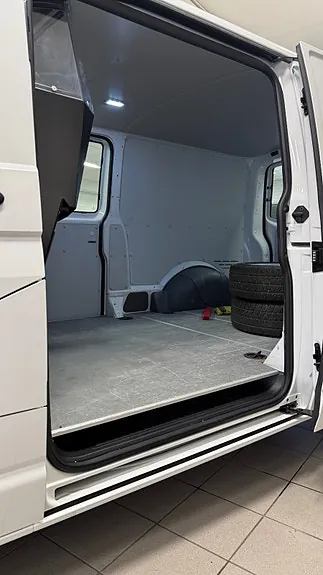 Volkswagen Transporter 2021 photo 5