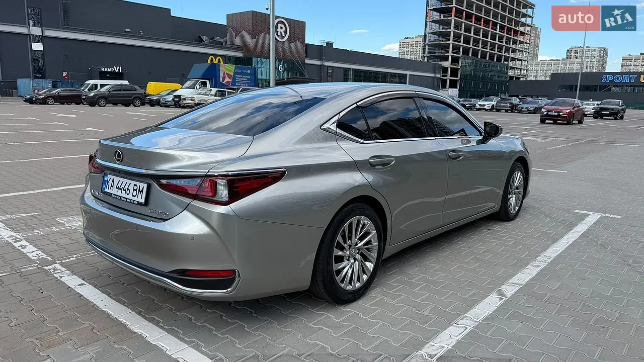 Lexus Es 2019 photo 5