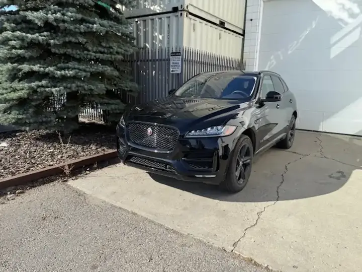 Jaguar F-Pace