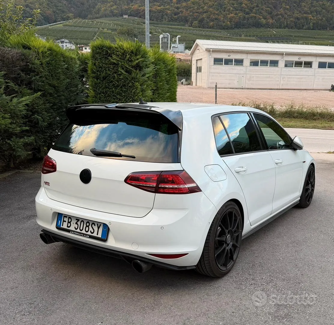 Volkswagen Golf 2016 photo 2