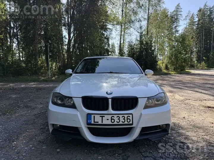 BMW 318 2007 photo 4