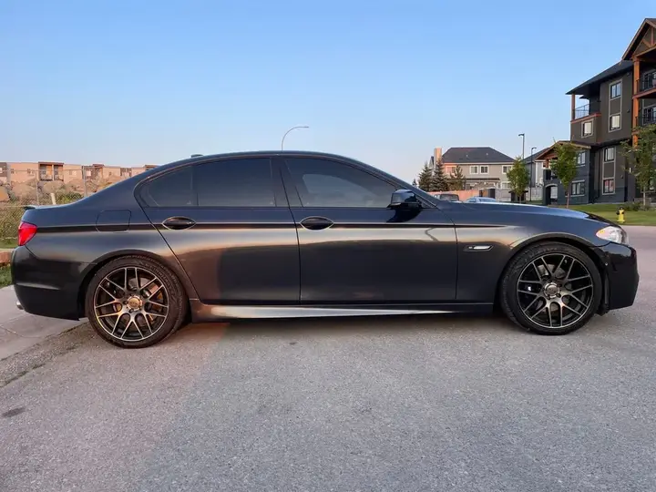 BMW 535I