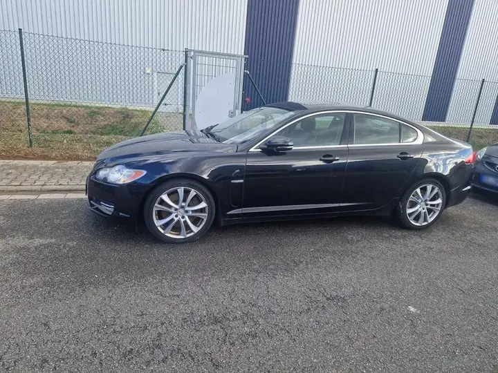 Jaguar Xf