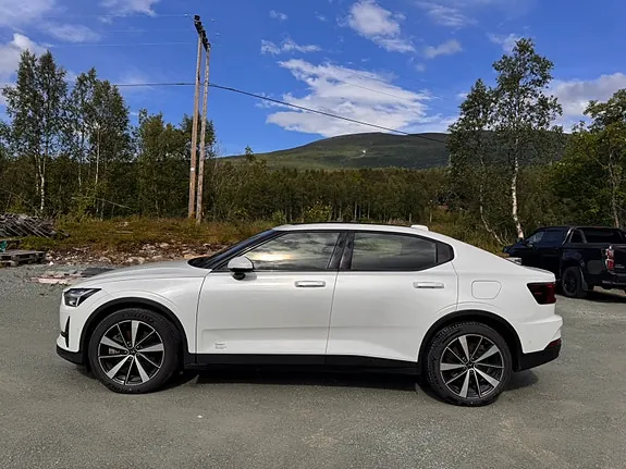 Polestar 2 2021 photo 3