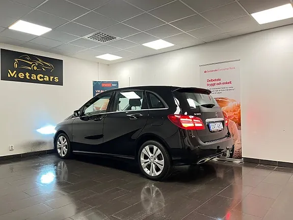 Mercedes-Benz B180 2016 photo 4