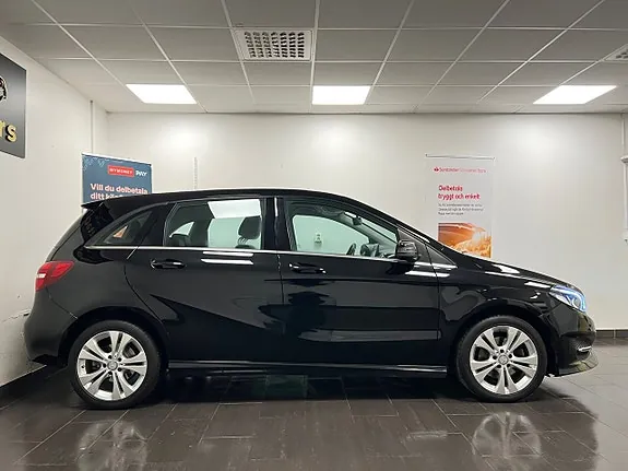 Mercedes-Benz B180 2016 photo 3