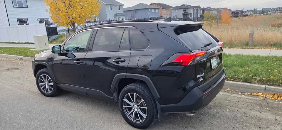 Toyota Rav4 2020 photo 3