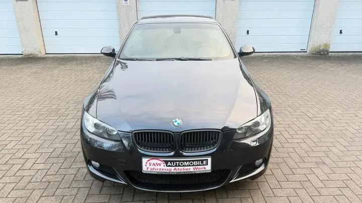 BMW 320I