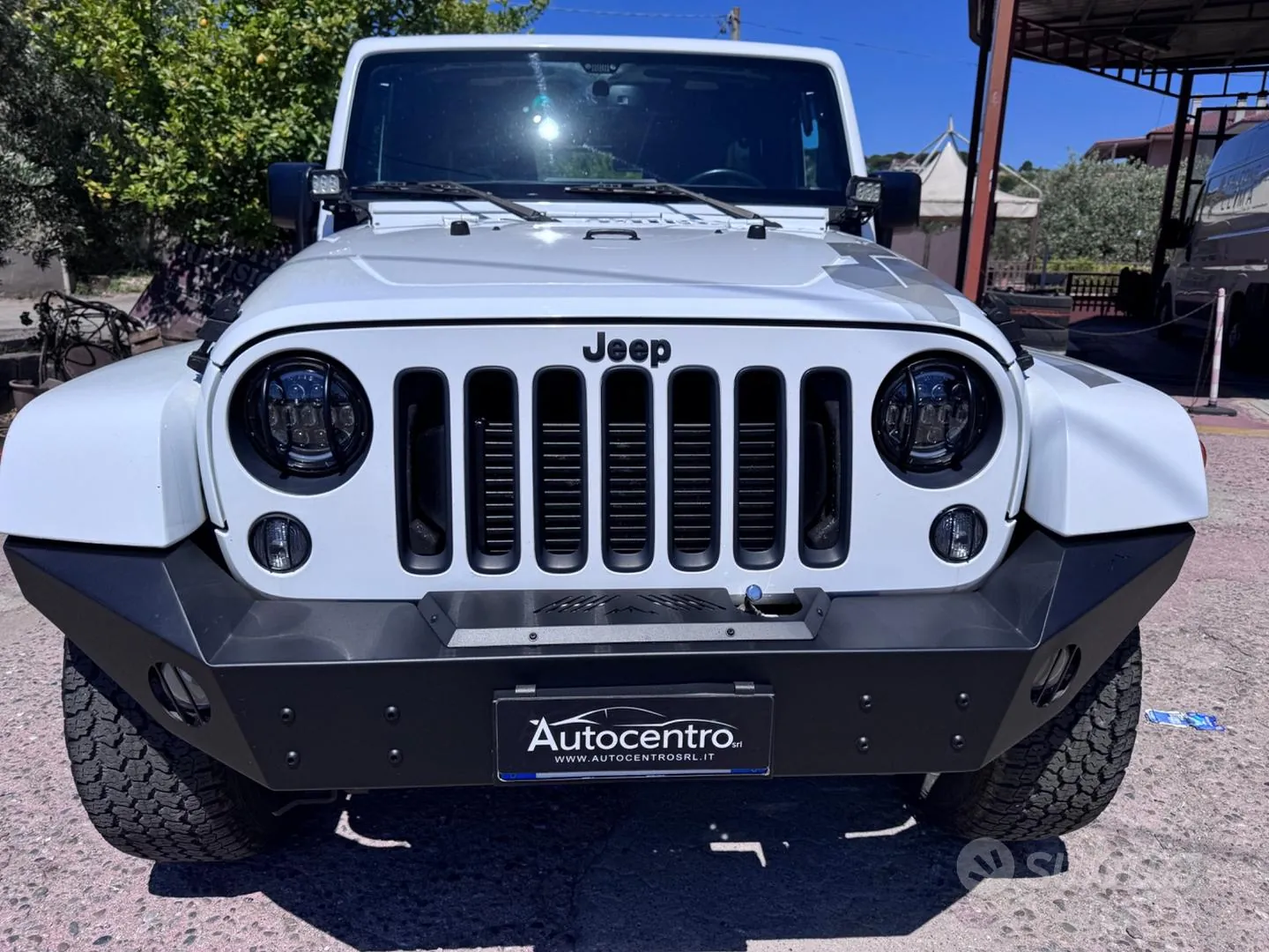 Jeep Wrangler Unlimited 2017 photo 2