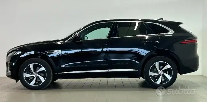 Jaguar F-Pace 2023 photo 2