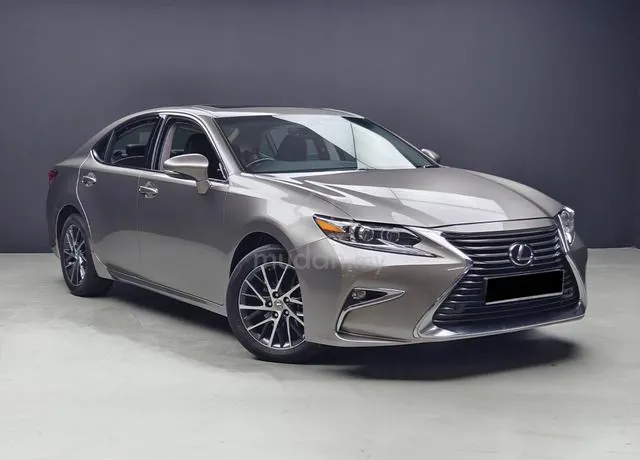 Lexus Es250