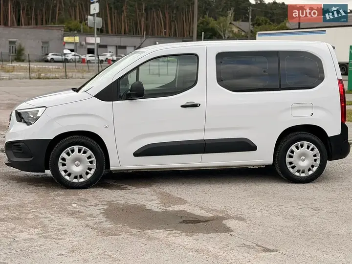 Opel Combo Life 2023 photo 3