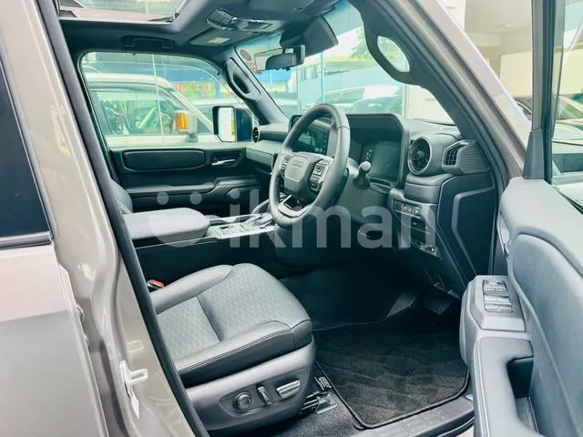 Toyota Land Cruiser Prado 2026 photo 4