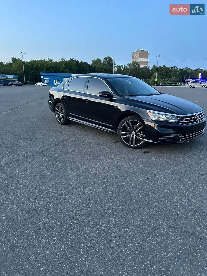 Volkswagen Passat 2018 photo 2