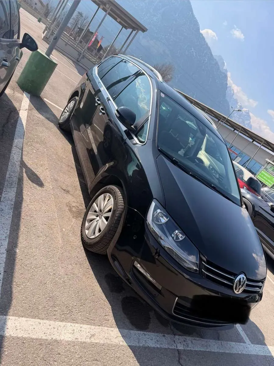 Volkswagen Sharan 2017 photo 2