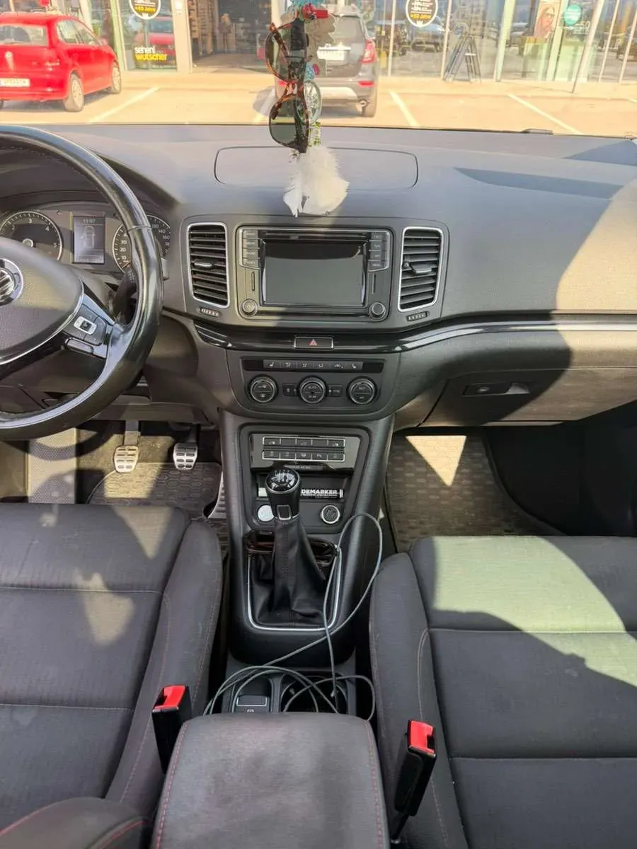 Volkswagen Sharan 2017 photo 3