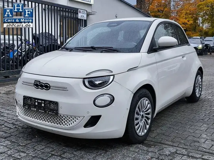 Fiat 500E
