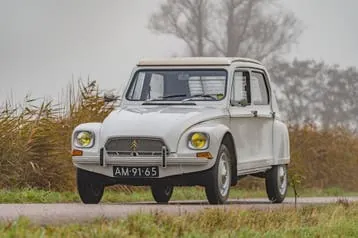 Citroen Dyane 1967 photo 2