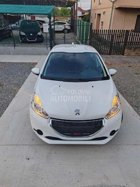 Peugeot 208 2014 photo 5