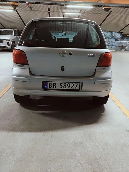 Toyota Yaris 2005 photo 4