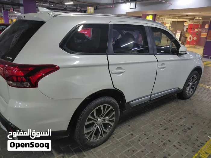 Mitsubishi Outlander 2017 photo 3