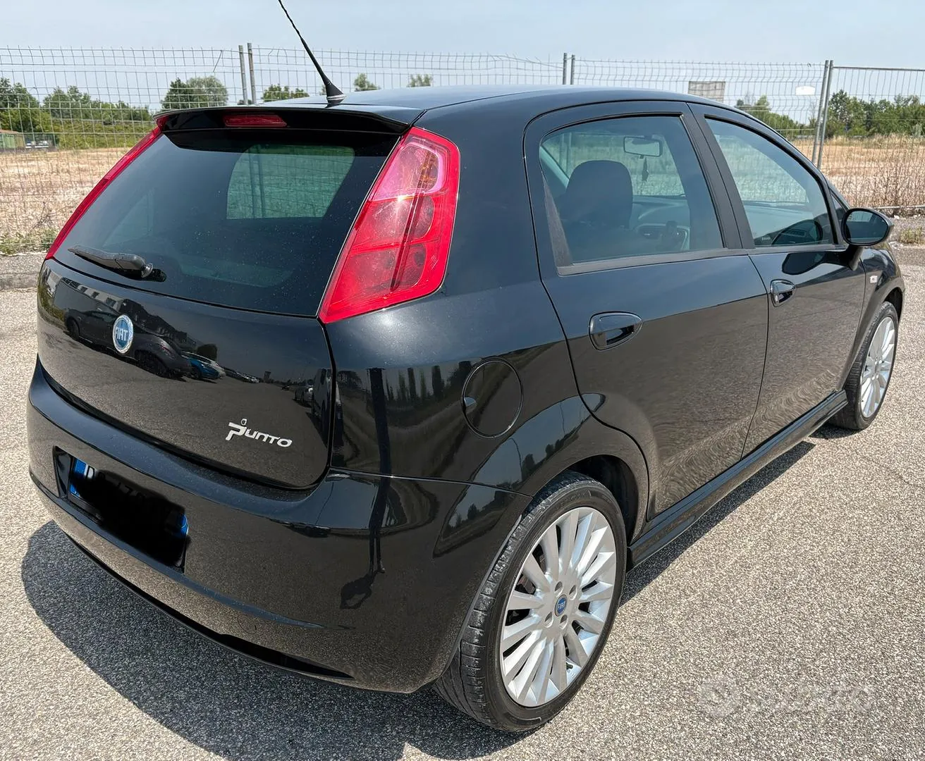 Fiat Grande Punto 2007 photo 2