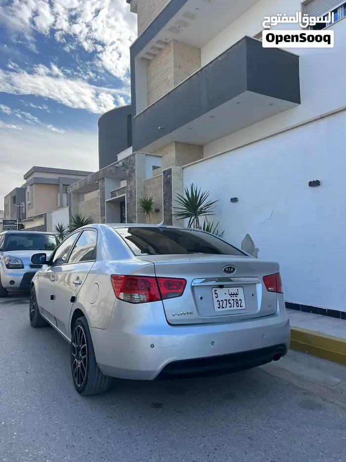 Kia Cerato 2010 photo 4