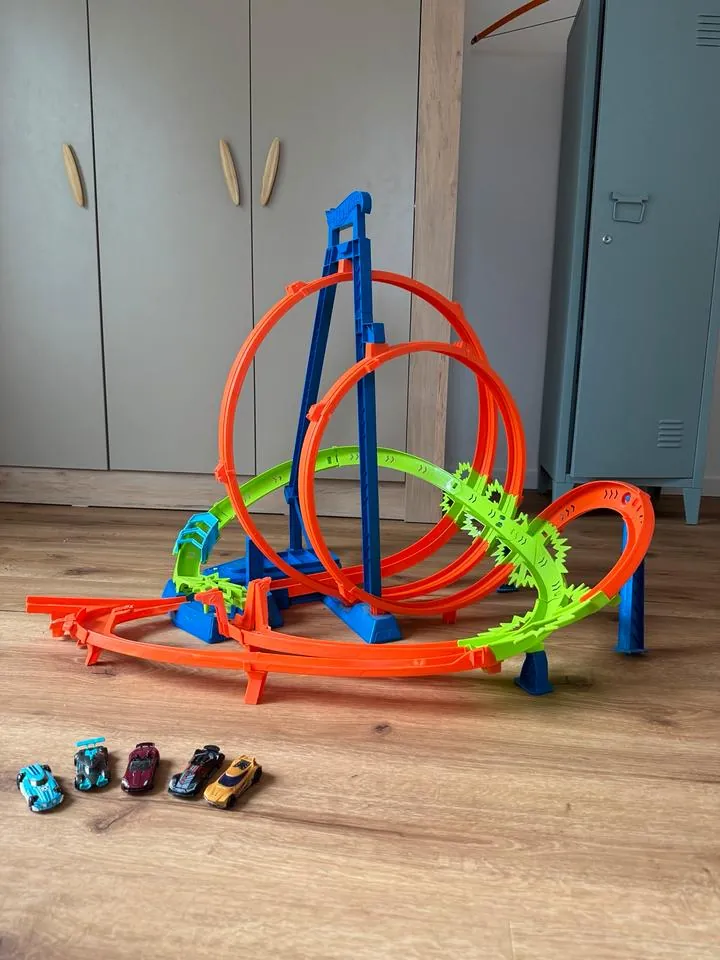 Hot Wheels Rennbahn