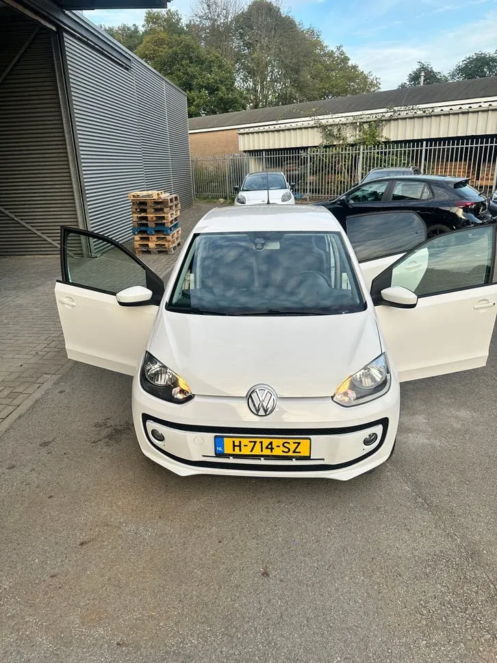 Volkswagen Up