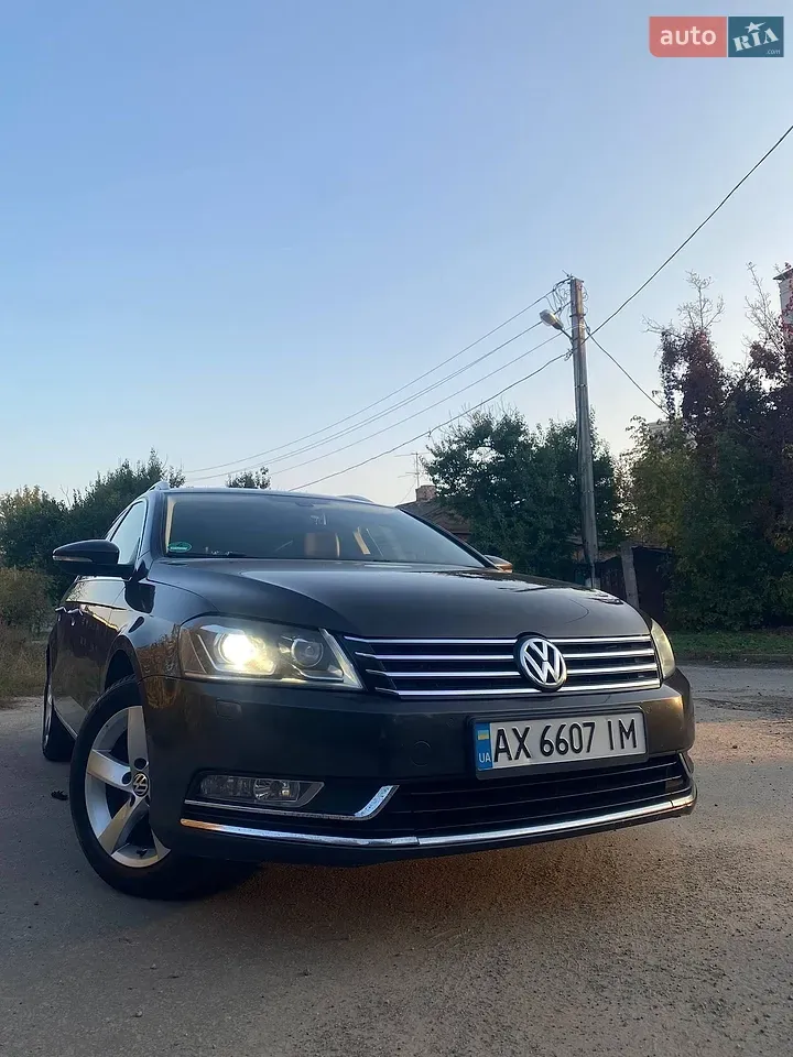 Volkswagen Passat 2012 photo 4