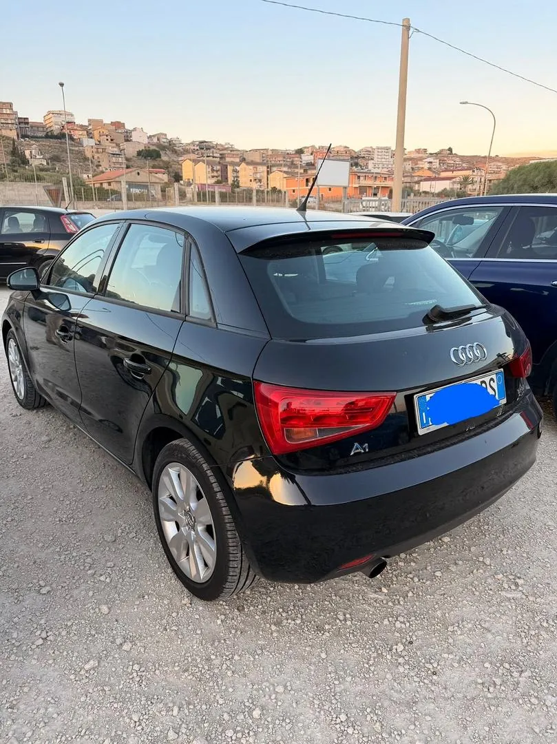 Audi A1 2012 photo 3