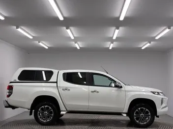 Mitsubishi Triton 2022 photo 3