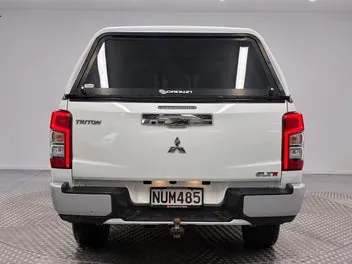 Mitsubishi Triton 2022 photo 5