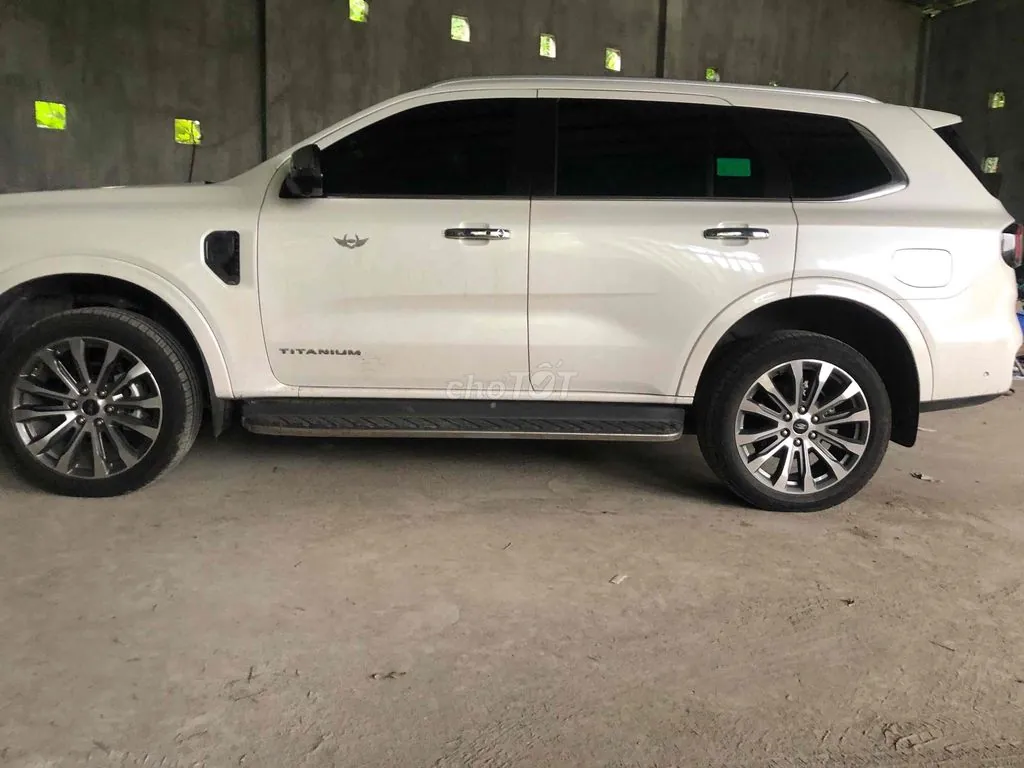 Ford Everest 2024 photo 3
