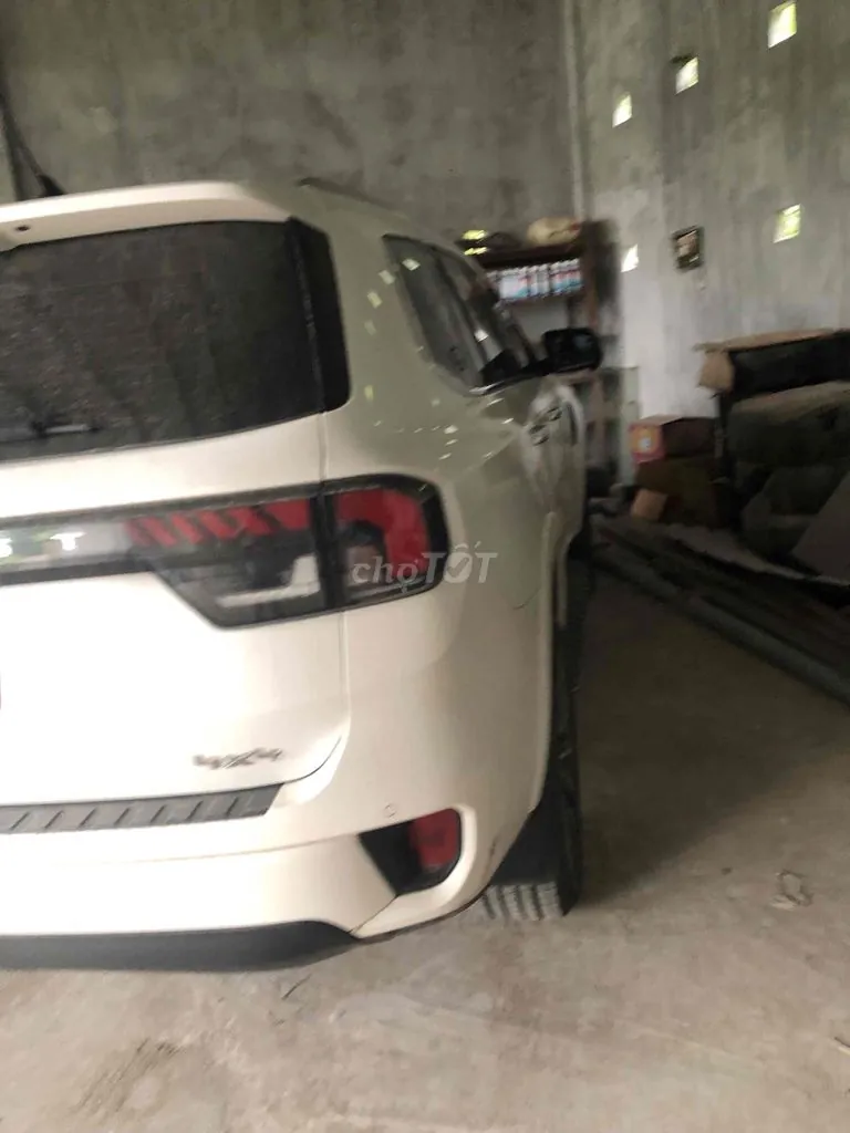 Ford Everest 2024 photo 2