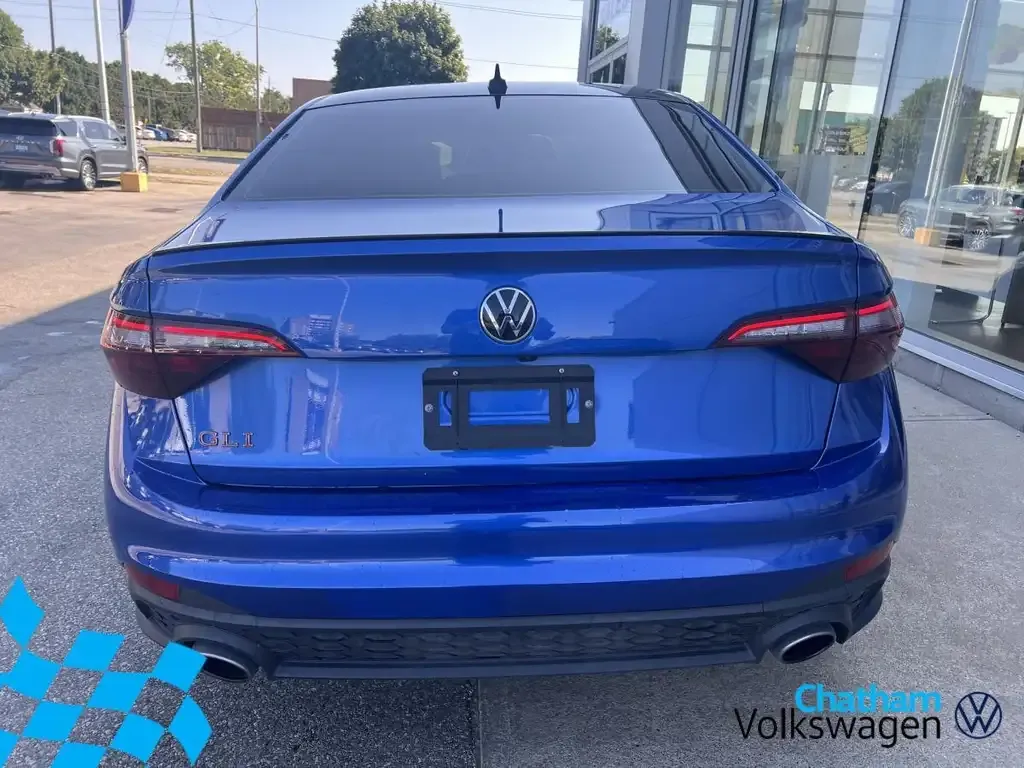 Volkswagen Jetta 2024 photo 4