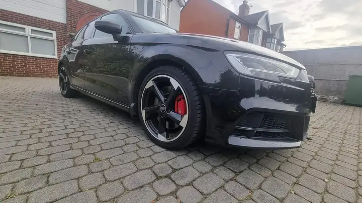 Audi S3 2018 photo 2