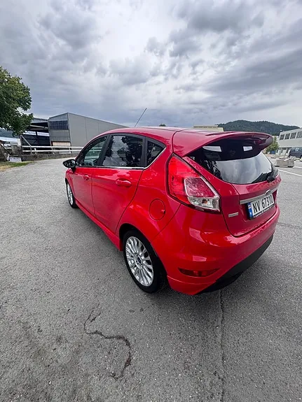 Ford Fiesta 2014 photo 5