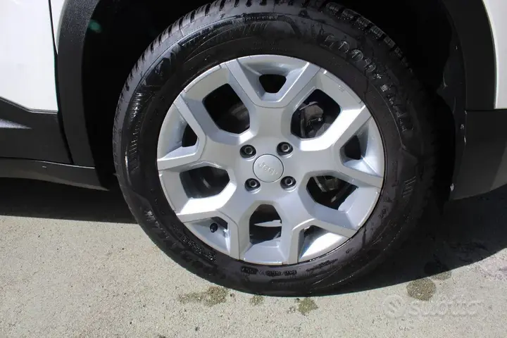 Jeep Avenger 2025 photo 4