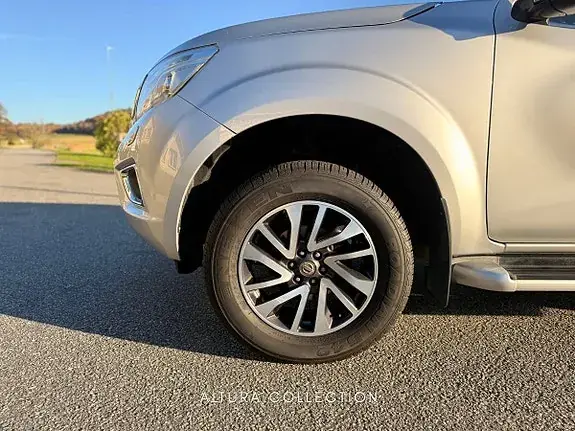 Nissan Navara 2016 photo 5