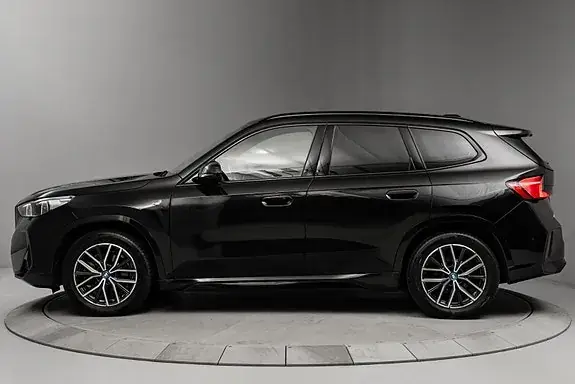 BMW Ix1 2023 photo 2