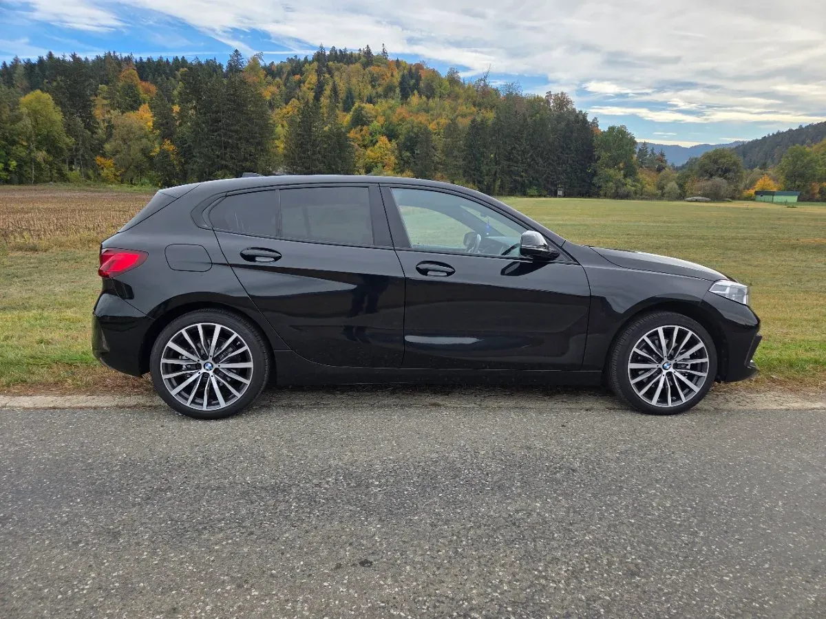 BMW 1 Series 2020 photo 3