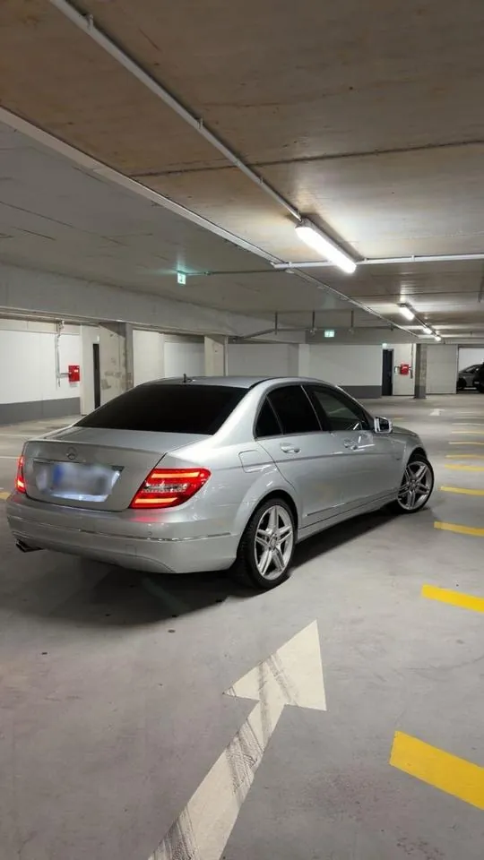 Mercedes-Benz C250