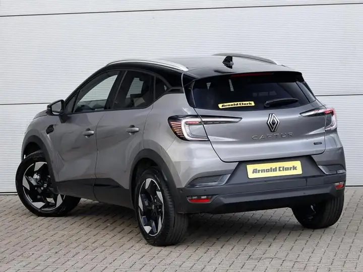 Renault Captur 2026 photo 2