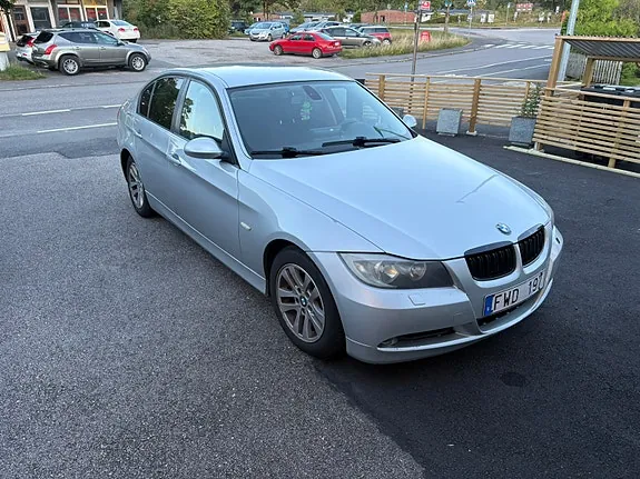 BMW 318D 2007 photo 3