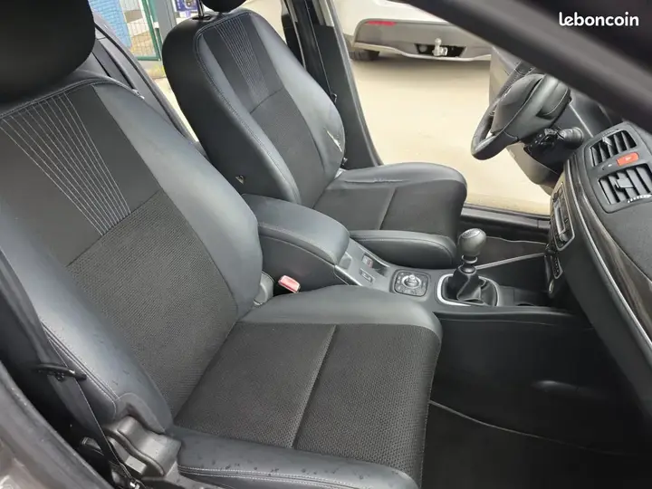 Renault Megane 2009 photo 3